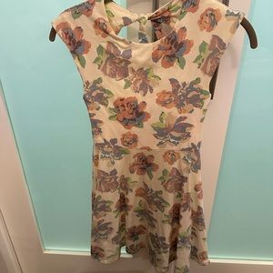 Aritzia Talula XS white floral dress